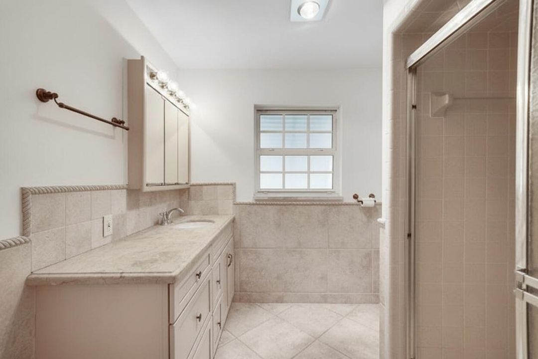 На продажу: $1,800,000 (3 спален, 3 ванн, 2300 Квадратных фут)