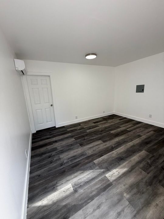 出租: $1,500 (1 贝兹, 1 浴室, 434 平方英尺)