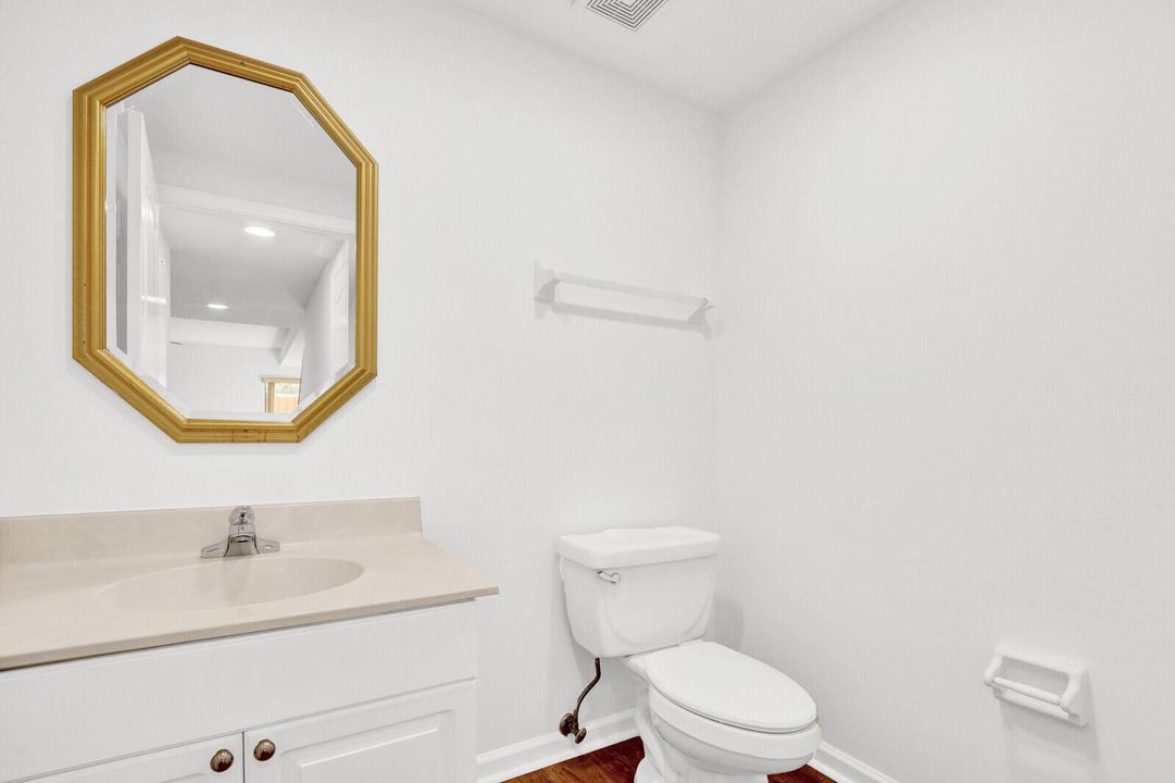 For Rent: $3,000 (2 beds, 2 baths, 1494 Square Feet)