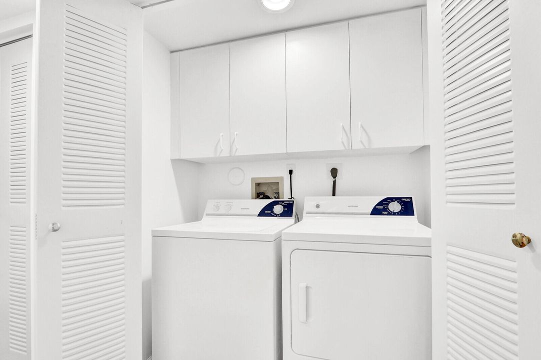 For Rent: $3,000 (2 beds, 2 baths, 1494 Square Feet)