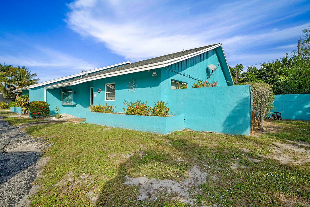 En Venta: $1,000,000 (4 camas, 4 baños, 2676 Pies cuadrados)