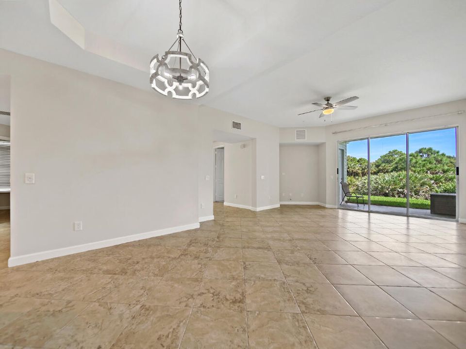 For Rent: $2,800 (3 beds, 2 baths, 1620 Square Feet)