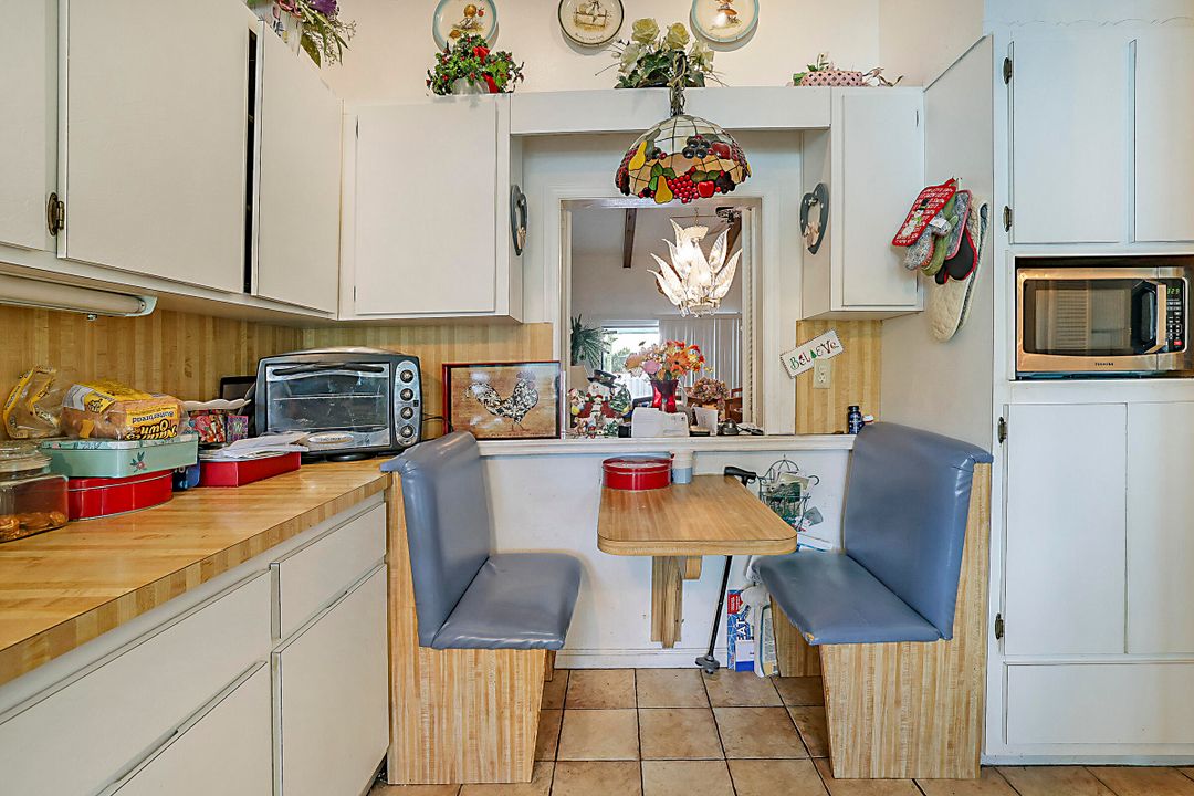 En Venta: $1,000,000 (4 camas, 4 baños, 2676 Pies cuadrados)