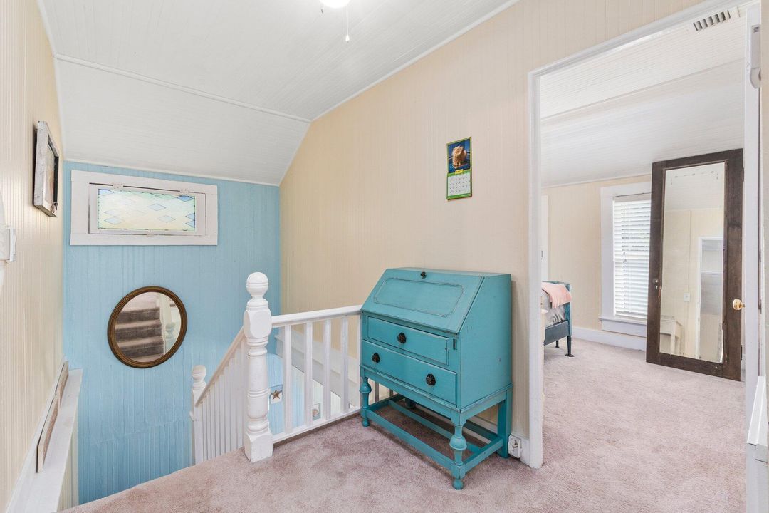 For Sale: $1,200,000 (3 beds, 3 baths, 1880 Square Feet)