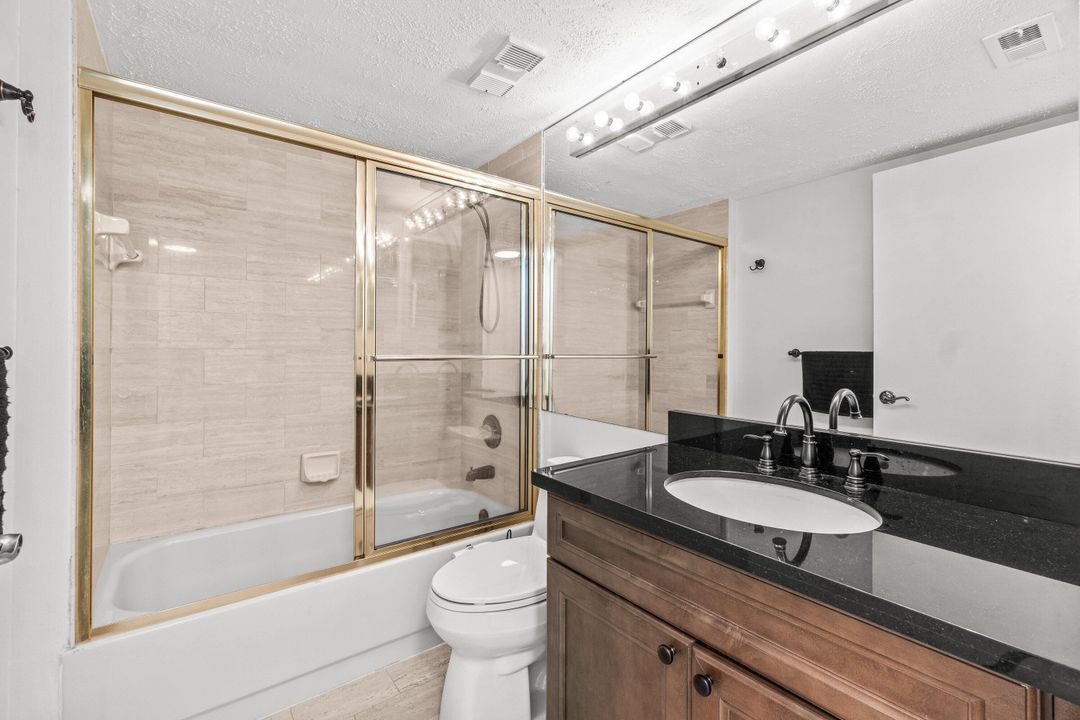 В аренду: $5,900 (3 спален, 2 ванн, 2330 Квадратных фут)