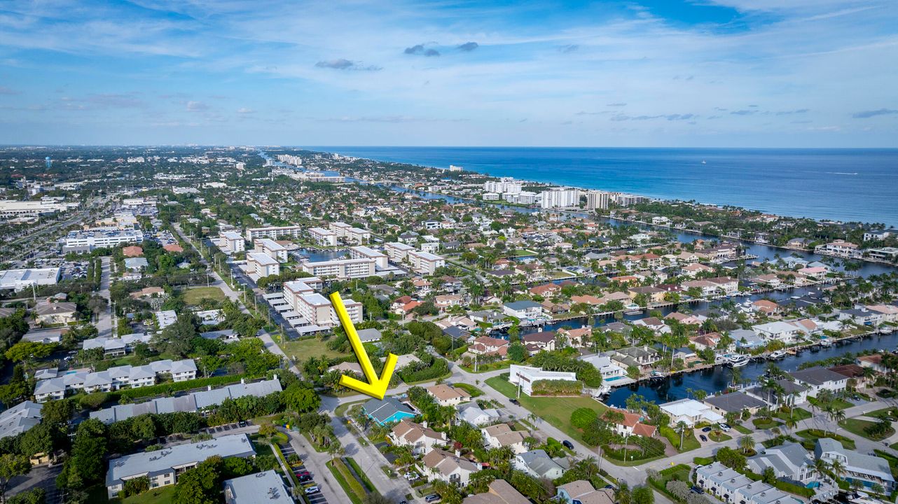 En Venta: $1,000,000 (4 camas, 4 baños, 2676 Pies cuadrados)