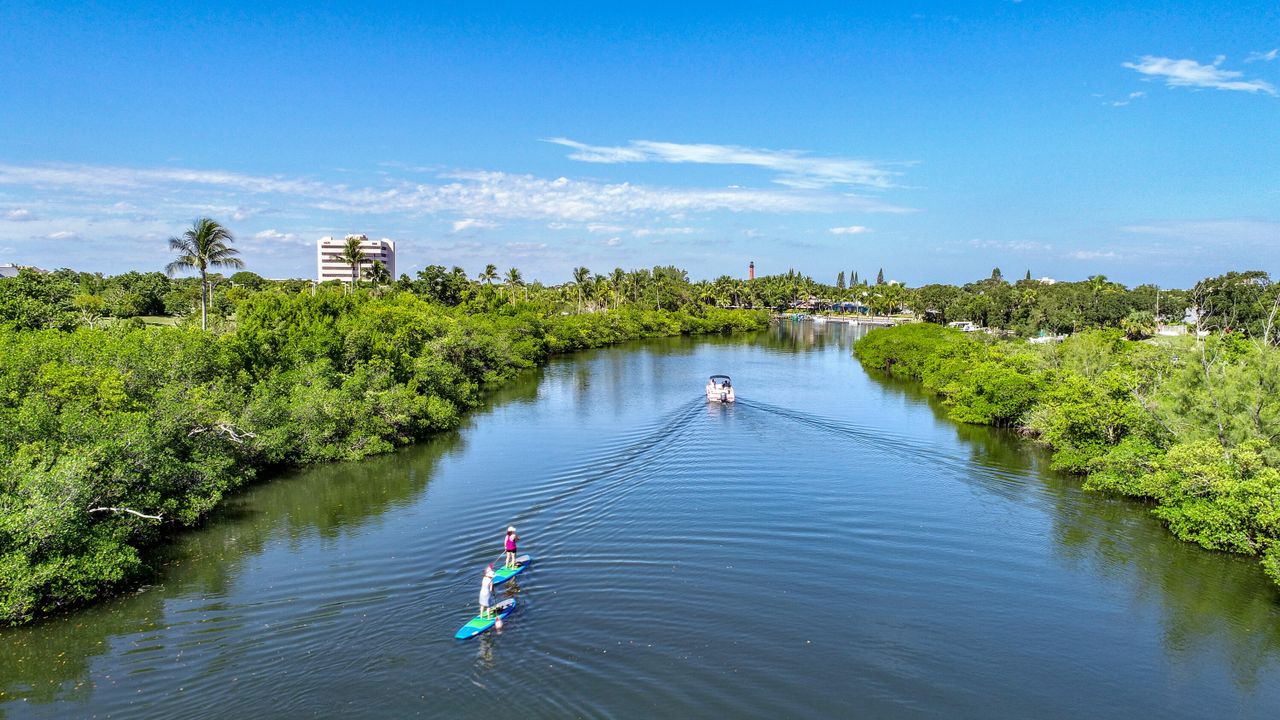 For Rent: $7,500 (2 beds, 2 baths, 1100 Square Feet)