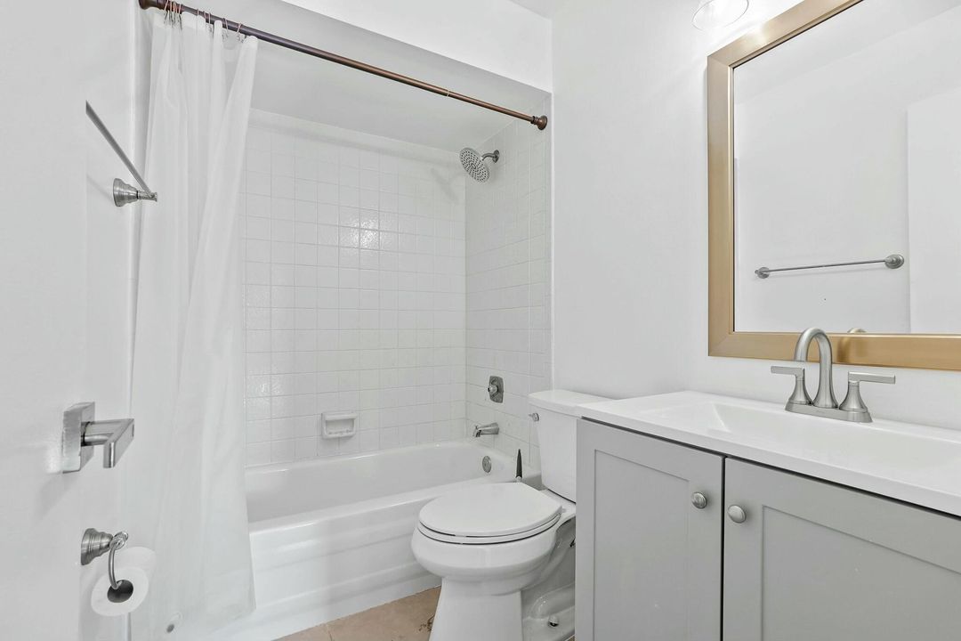 For Rent: $1,850 (2 beds, 2 baths, 1025 Square Feet)