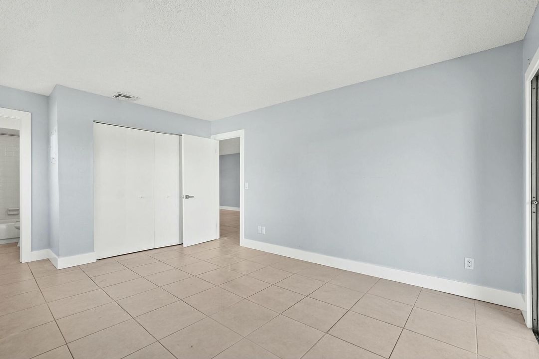 For Rent: $1,850 (2 beds, 2 baths, 1025 Square Feet)