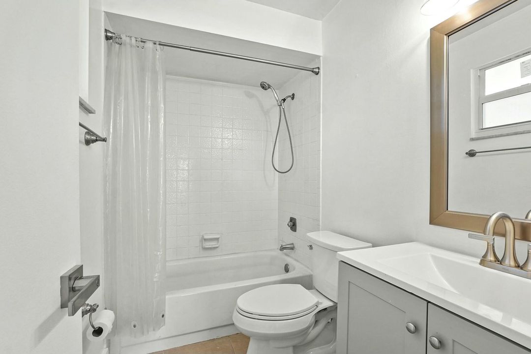 For Rent: $1,850 (2 beds, 2 baths, 1025 Square Feet)