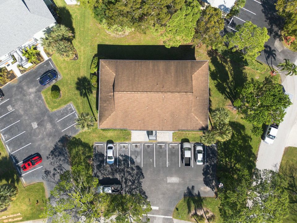 For Rent: $1,850 (2 beds, 2 baths, 1025 Square Feet)