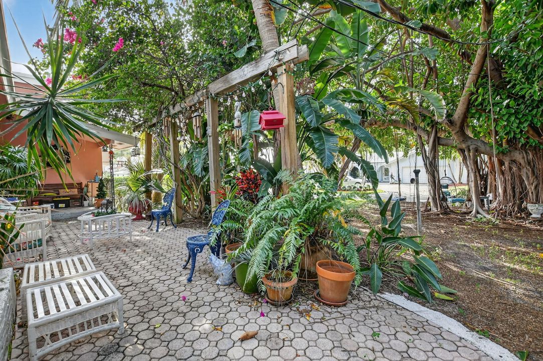 En Venta: $1,850,000 (3 camas, 2 baños, 2045 Pies cuadrados)