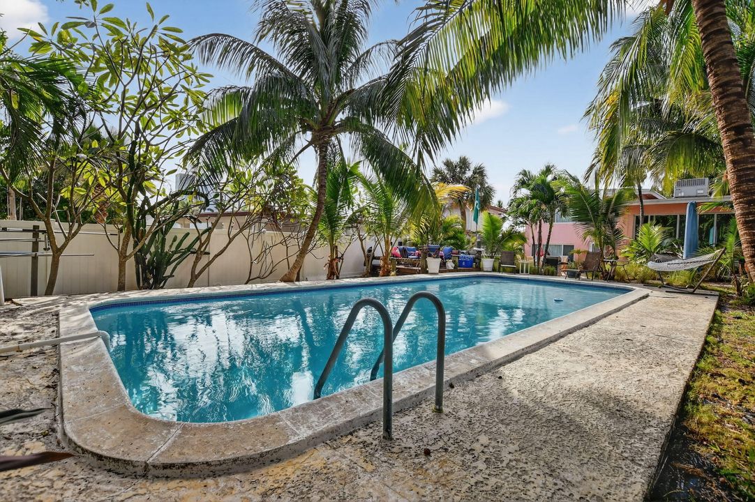 En Venta: $1,850,000 (3 camas, 2 baños, 2045 Pies cuadrados)