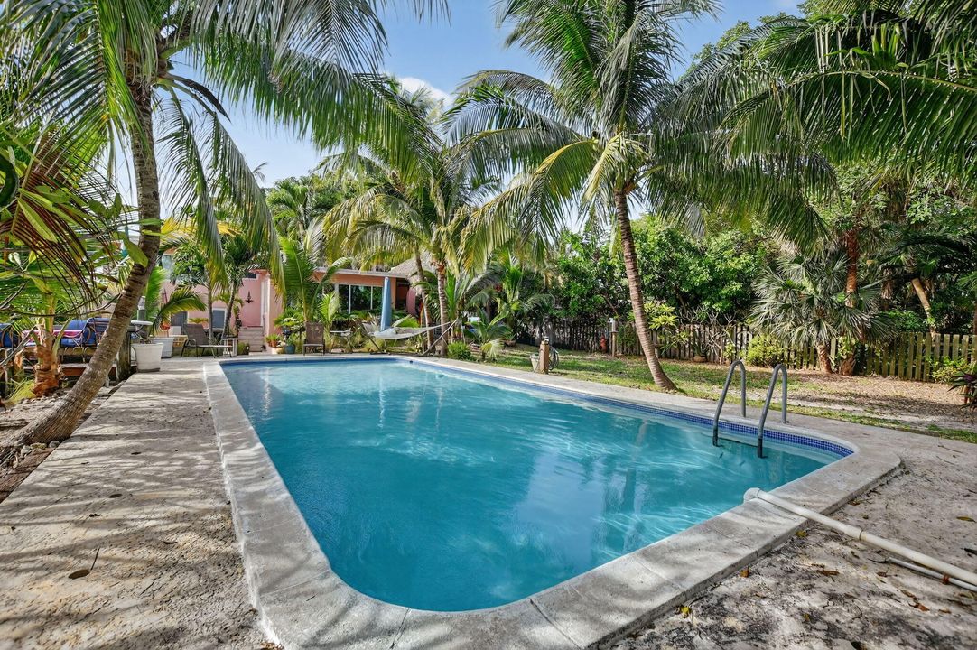 En Venta: $1,850,000 (3 camas, 2 baños, 2045 Pies cuadrados)