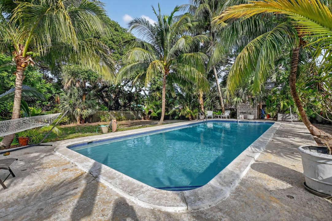 En Venta: $1,850,000 (3 camas, 2 baños, 2045 Pies cuadrados)