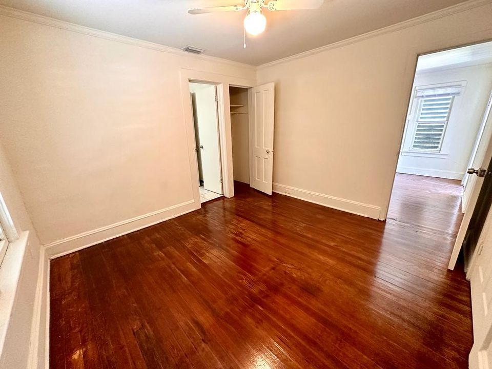 出租: $1,800 (3 贝兹, 1 浴室, 2208 平方英尺)