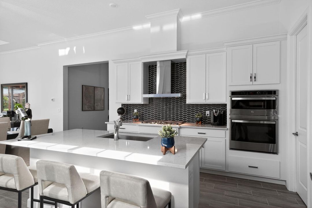 待售: $644,000 (3 贝兹, 2 浴室, 2236 平方英尺)