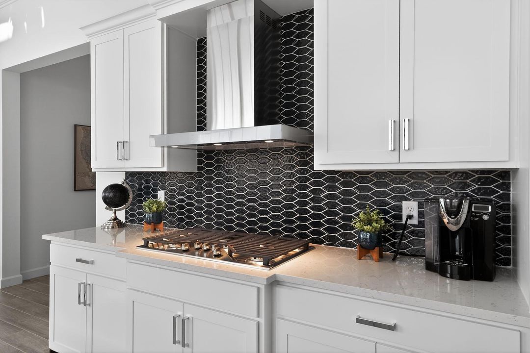 待售: $644,000 (3 贝兹, 2 浴室, 2236 平方英尺)