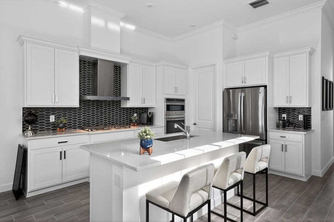 待售: $644,000 (3 贝兹, 2 浴室, 2236 平方英尺)