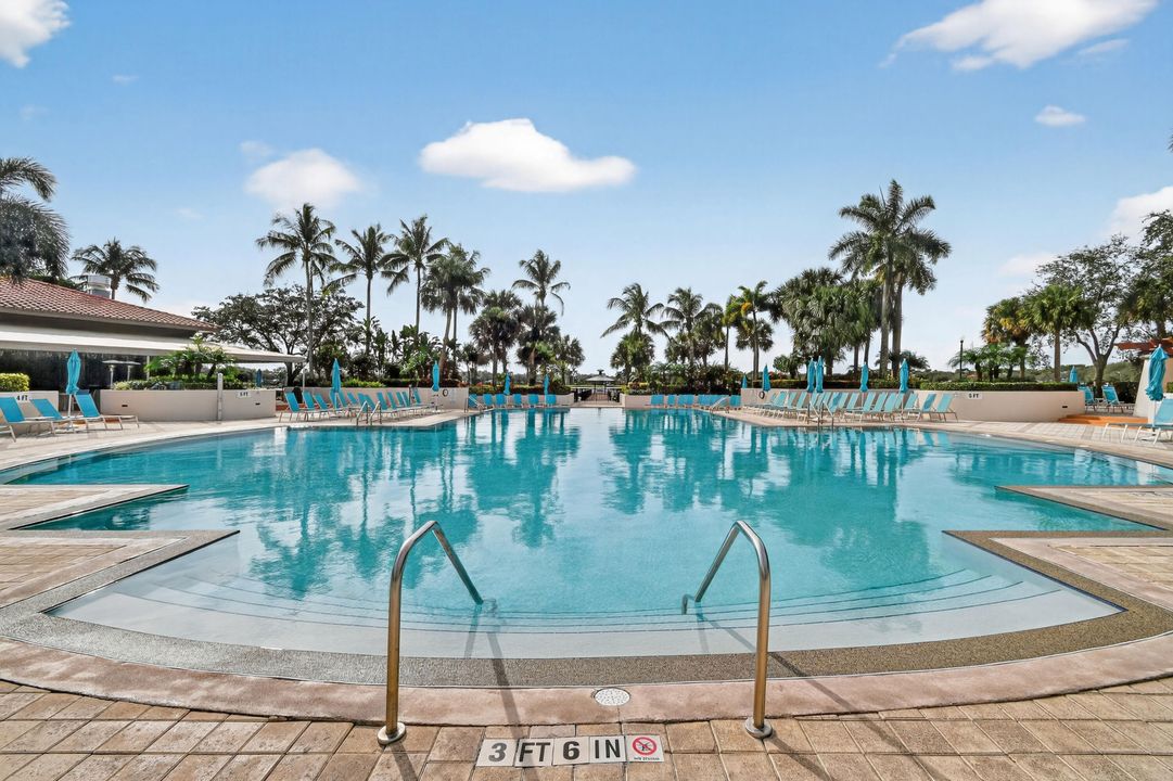 En Venta: $1,485,000 (4 camas, 3 baños, 3114 Pies cuadrados)