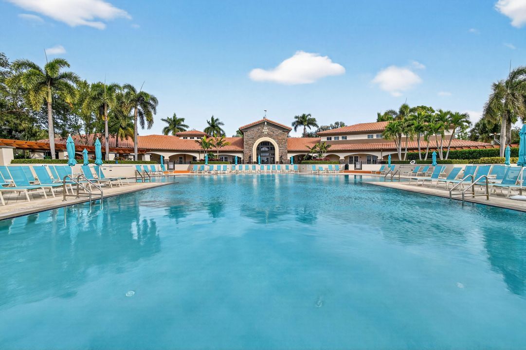 En Venta: $1,485,000 (4 camas, 3 baños, 3114 Pies cuadrados)