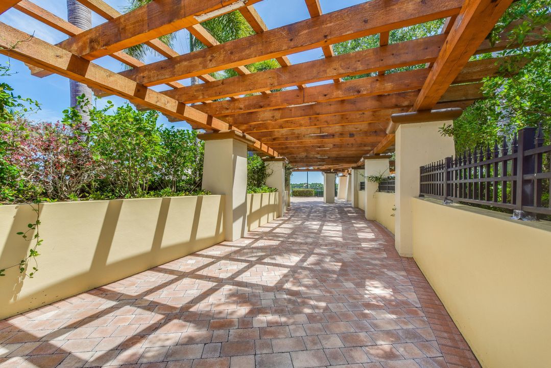 En Venta: $1,485,000 (4 camas, 3 baños, 3114 Pies cuadrados)