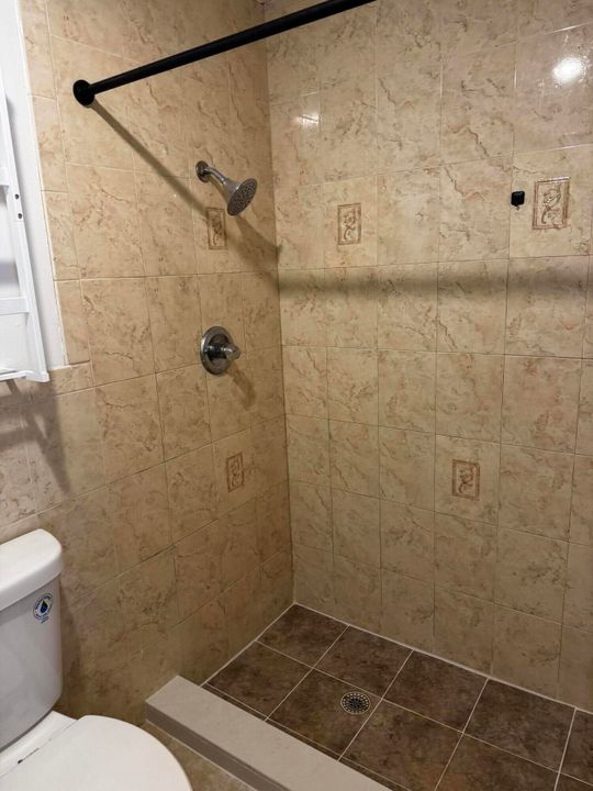 For Sale: $2,800 (0 beds, 0 baths, 1524 Square Feet)