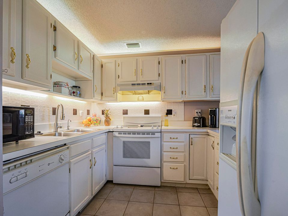 En Venta: $149,000 (2 camas, 2 baños, 1000 Pies cuadrados)