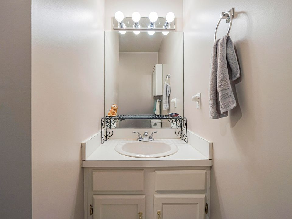 En Venta: $149,000 (2 camas, 2 baños, 1000 Pies cuadrados)