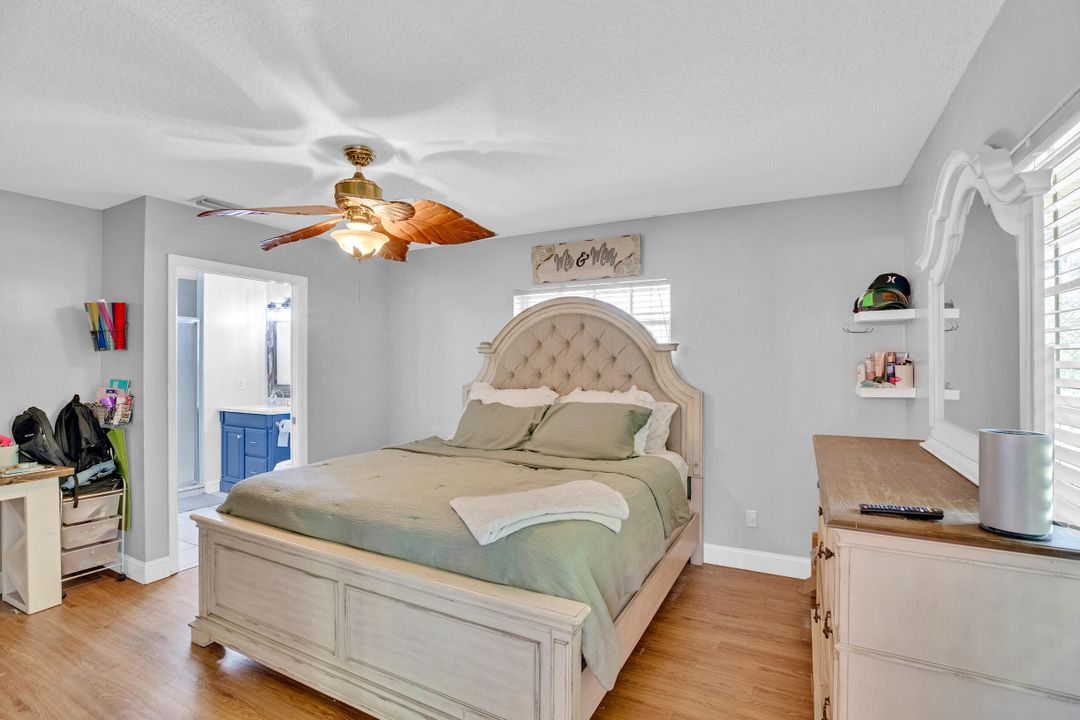 For Sale: $465,000 (3 beds, 2 baths, 1416 Square Feet)