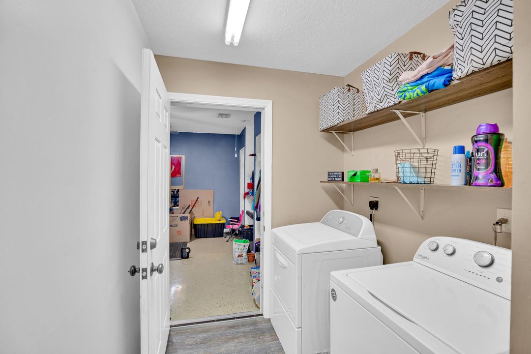 For Sale: $465,000 (3 beds, 2 baths, 1416 Square Feet)