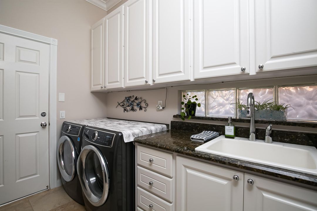 For Sale: $629,000 (4 beds, 3 baths, 2487 Square Feet)