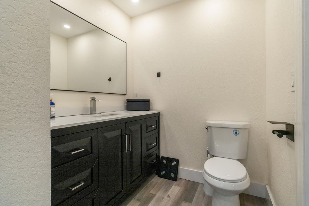 For Rent: $2,800 (2 beds, 2 baths, 1107 Square Feet)