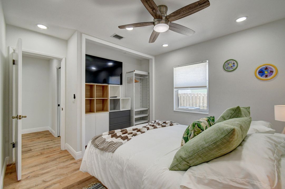 For Rent: $7,000 (3 beds, 2 baths, 1364 Square Feet)