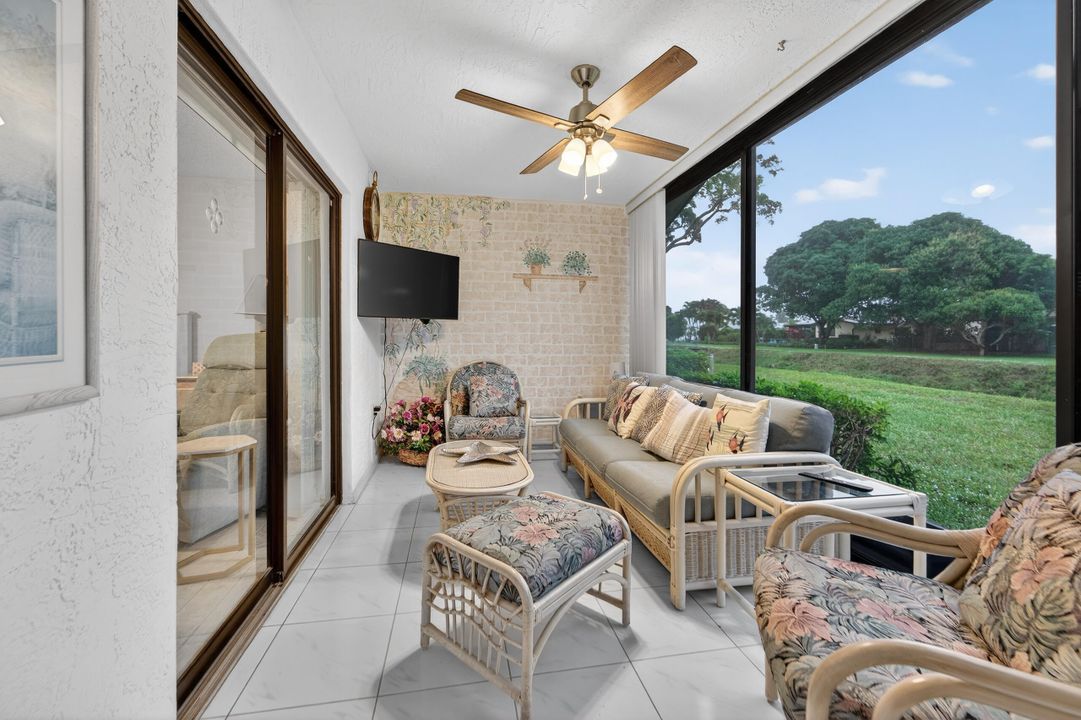 出租: $3,100 (2 贝兹, 2 浴室, 1345 平方英尺)