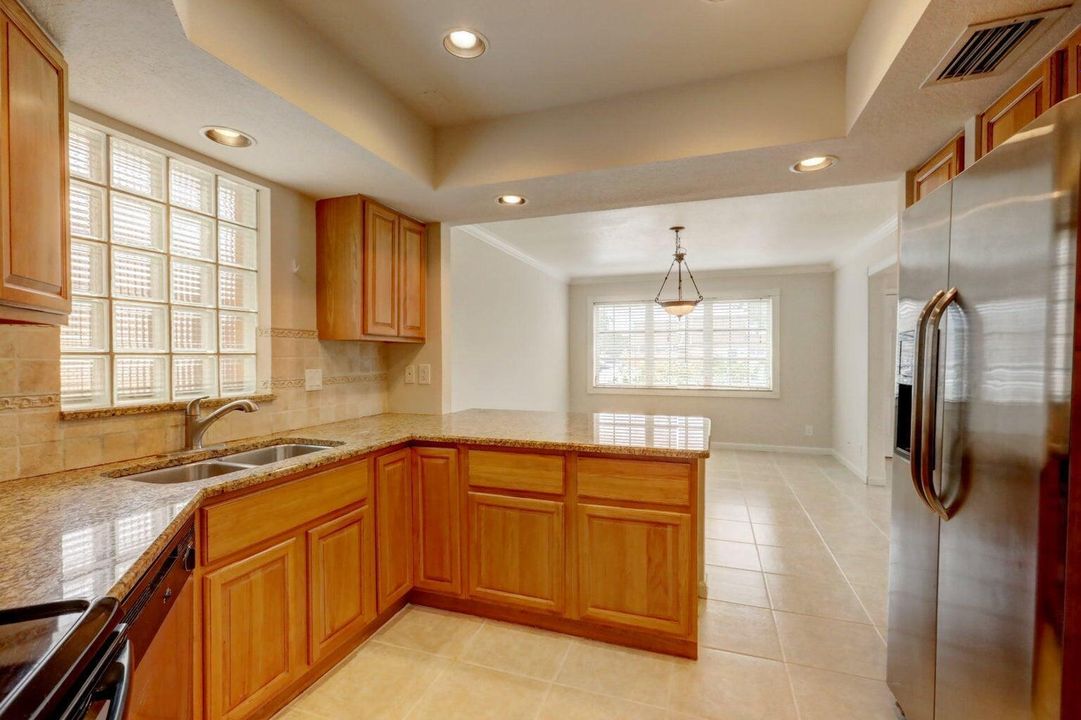 For Sale: $420,000 (3 beds, 2 baths, 1740 Square Feet)