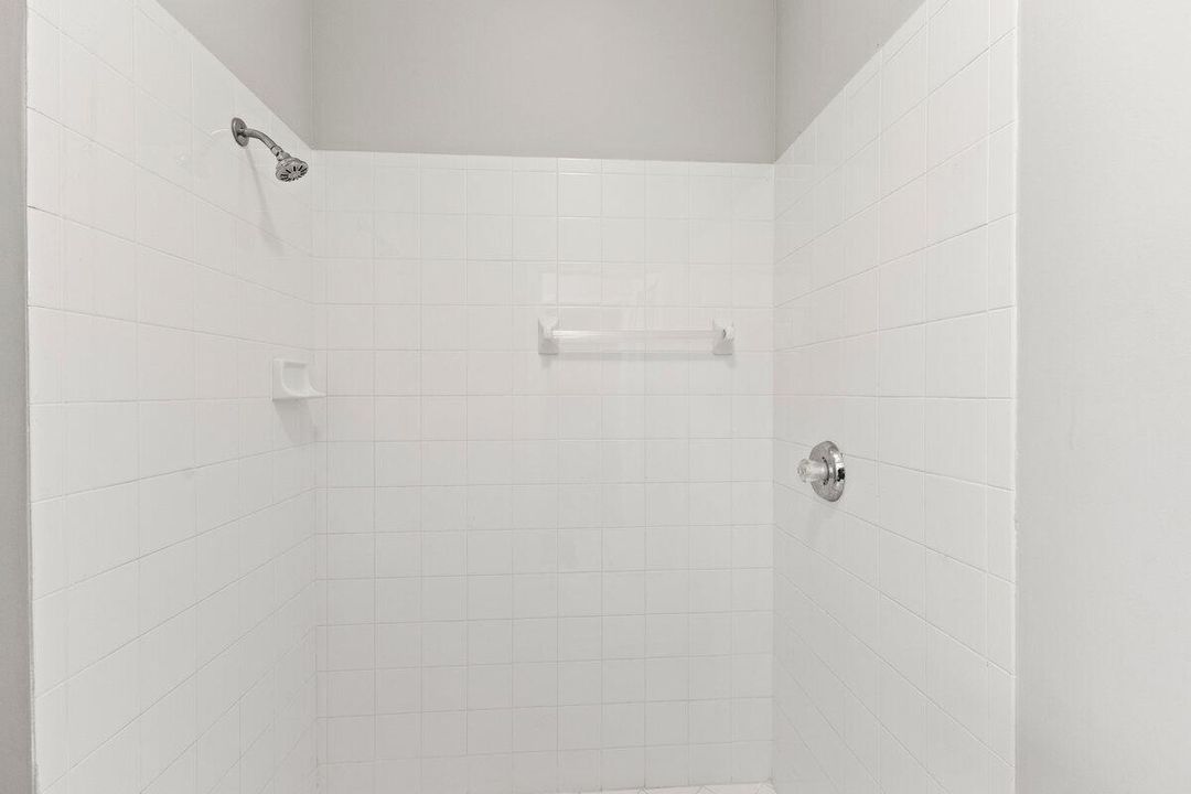 На продажу: $349,000 (3 спален, 2 ванн, 1437 Квадратных фут)