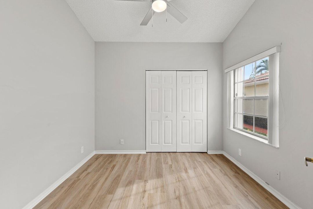 На продажу: $349,000 (3 спален, 2 ванн, 1437 Квадратных фут)