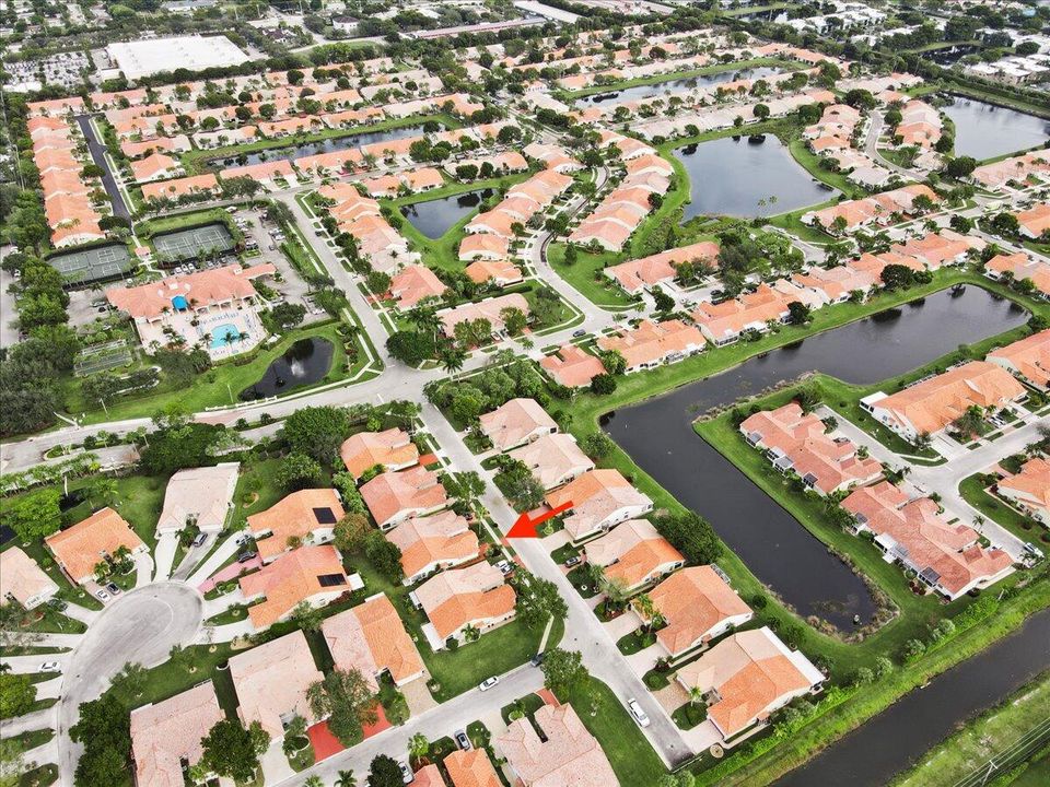 На продажу: $349,000 (3 спален, 2 ванн, 1437 Квадратных фут)