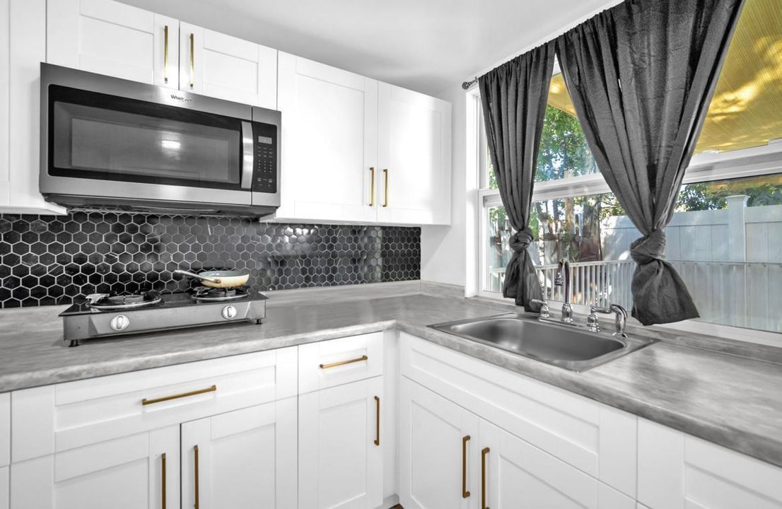 En Renta: $1,450 (1 camas, 1 baños, 900 Pies cuadrados)