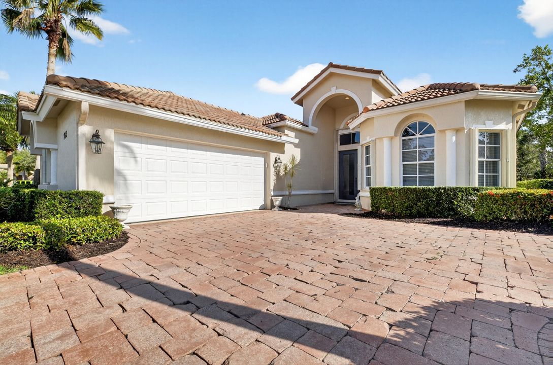 En Venta: $540,000 (2 camas, 2 baños, 2023 Pies cuadrados)