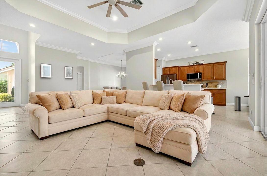 En Venta: $540,000 (2 camas, 2 baños, 2023 Pies cuadrados)