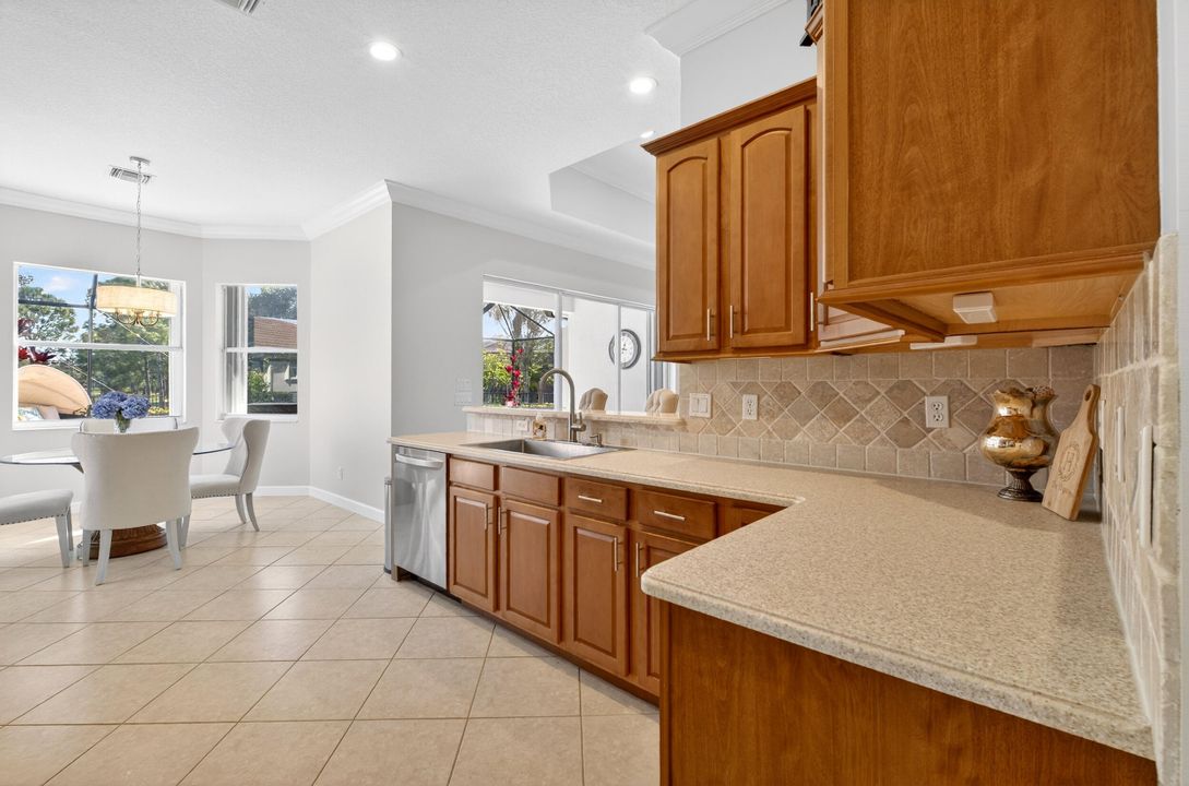 En Venta: $540,000 (2 camas, 2 baños, 2023 Pies cuadrados)