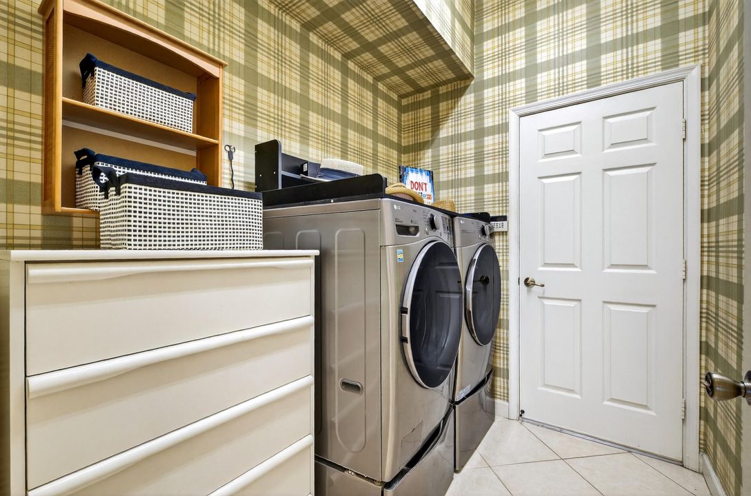 En Venta: $540,000 (2 camas, 2 baños, 2023 Pies cuadrados)