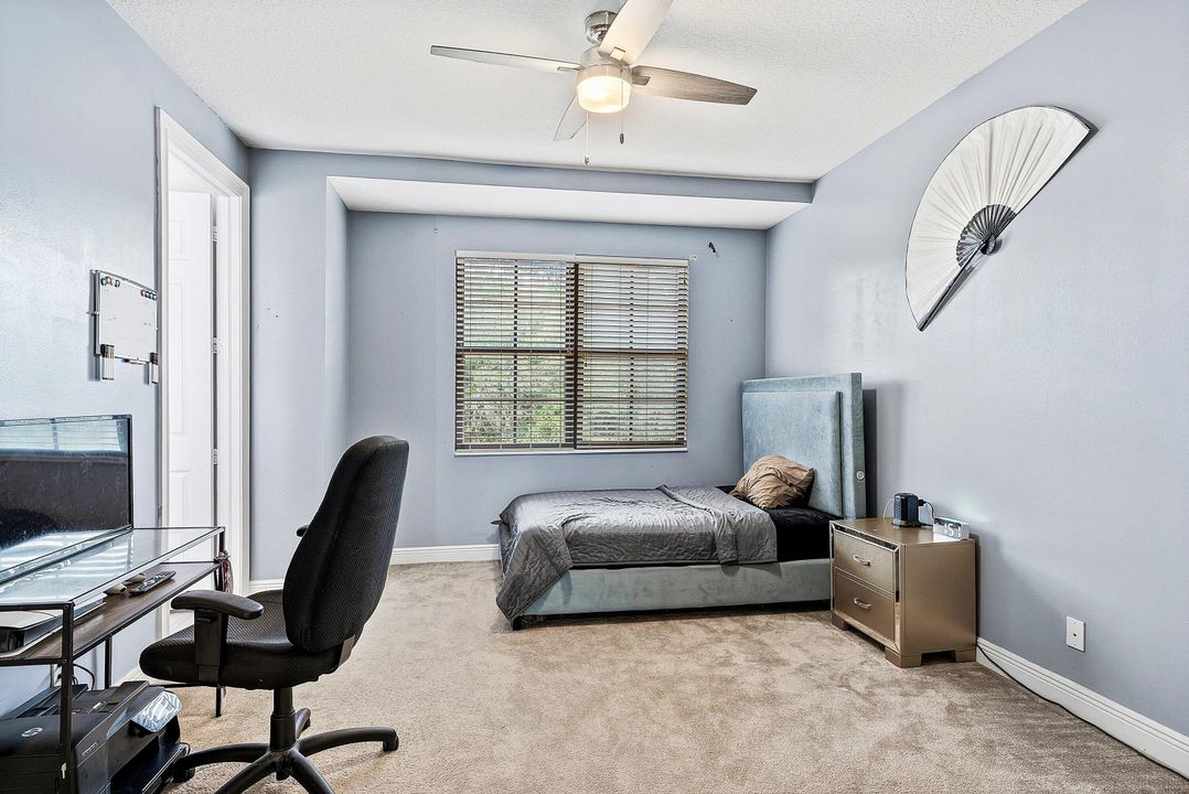 For Sale: $1,500,000 (6 beds, 6 baths, 5014 Square Feet)