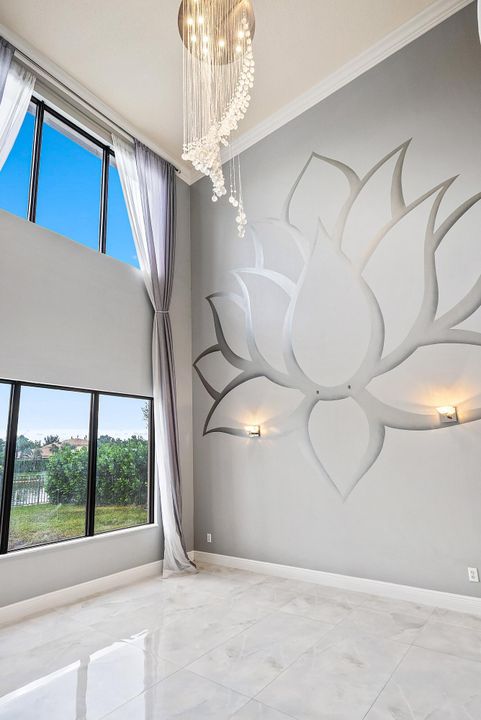 For Sale: $1,500,000 (6 beds, 6 baths, 5014 Square Feet)