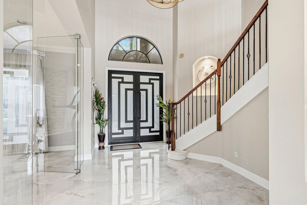 For Sale: $1,500,000 (6 beds, 6 baths, 5014 Square Feet)