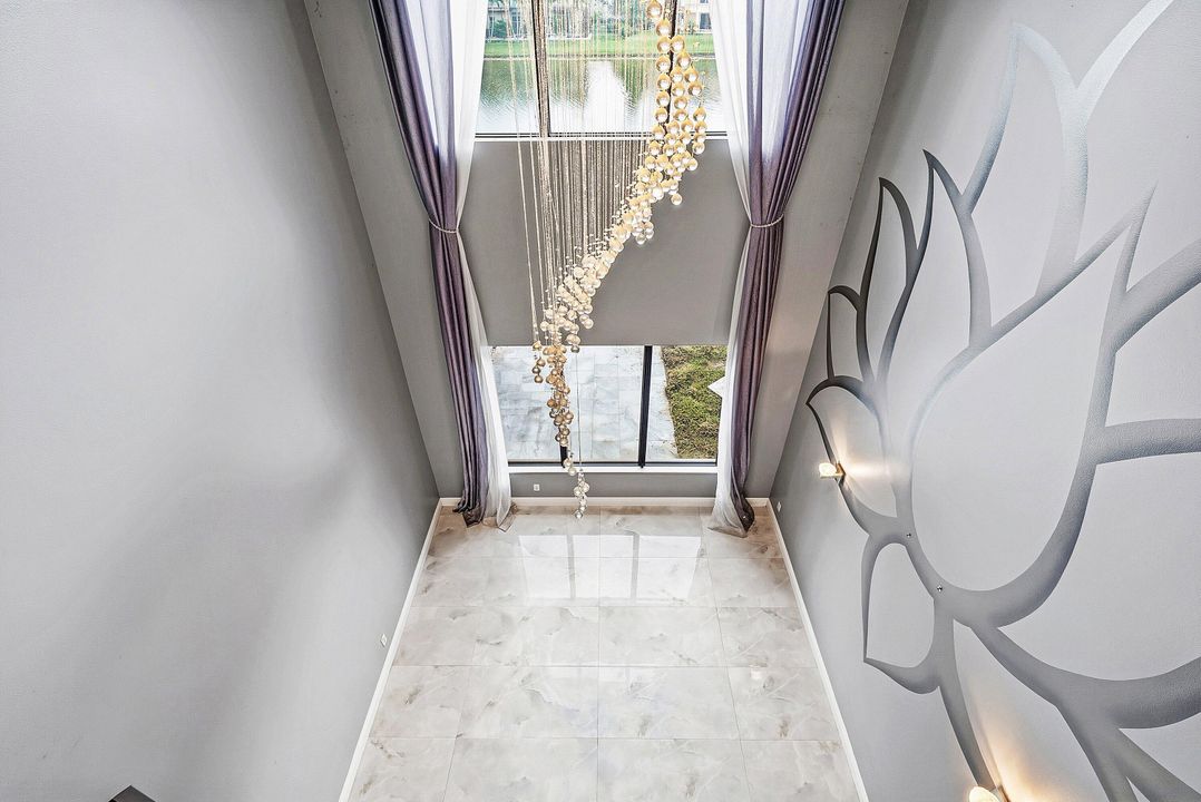 For Sale: $1,500,000 (6 beds, 6 baths, 5014 Square Feet)