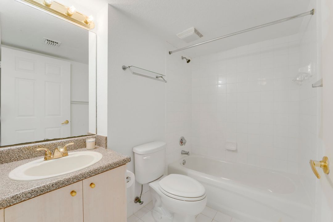 For Sale: $495,000 (2 beds, 2 baths, 1071 Square Feet)