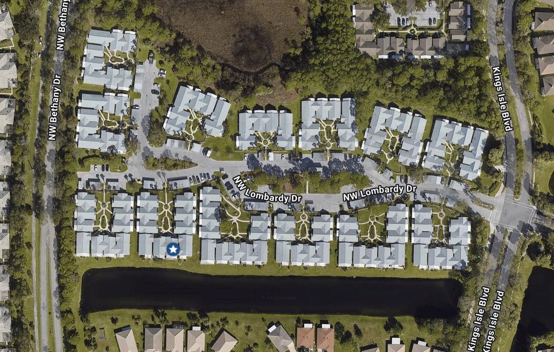 For Sale: $199,000 (2 beds, 2 baths, 1233 Square Feet)